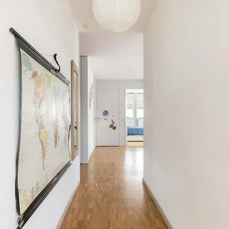 Chambre Salle De Bain Privee Vue Lac Centre Homestay Lausanne